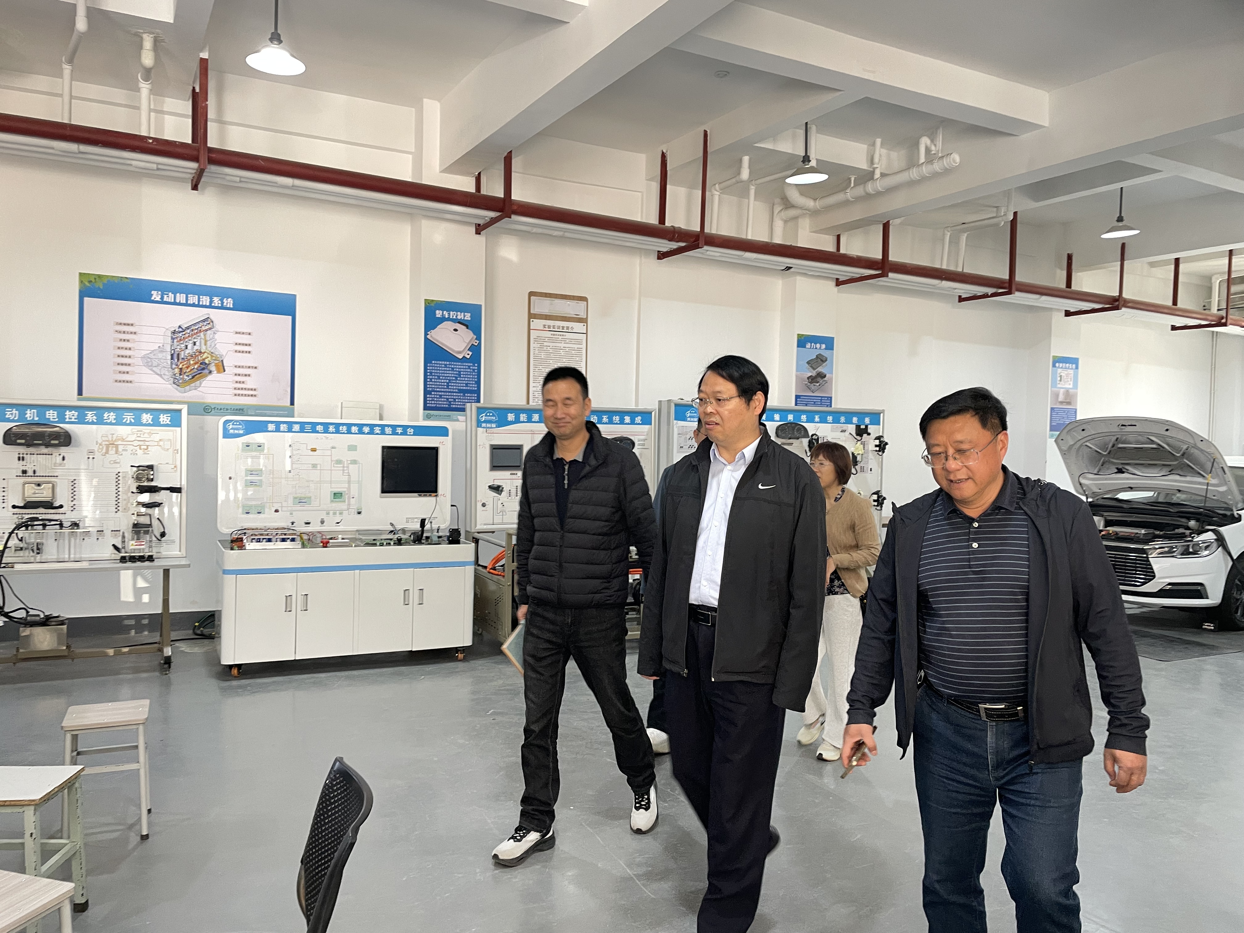 mmexport1743341374055 mmexport1743341374055